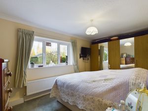 Bedroom- click for photo gallery